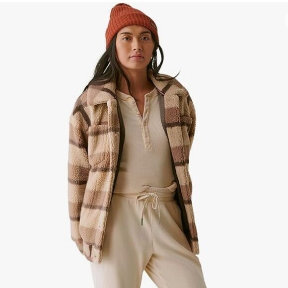 BASS OUTDOOR Women’s Sherpa Jacket with Chest Pockets & Button Closure shaket - Picture 6 of 11